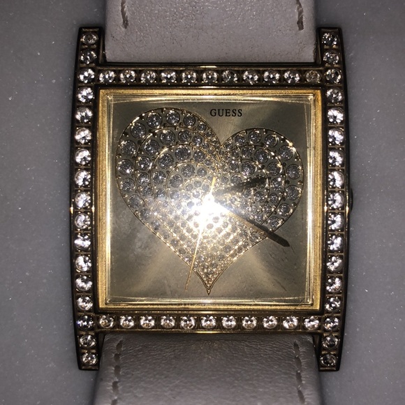 New! Guess white and gold square watch with diamonds - Picture 5 of 12